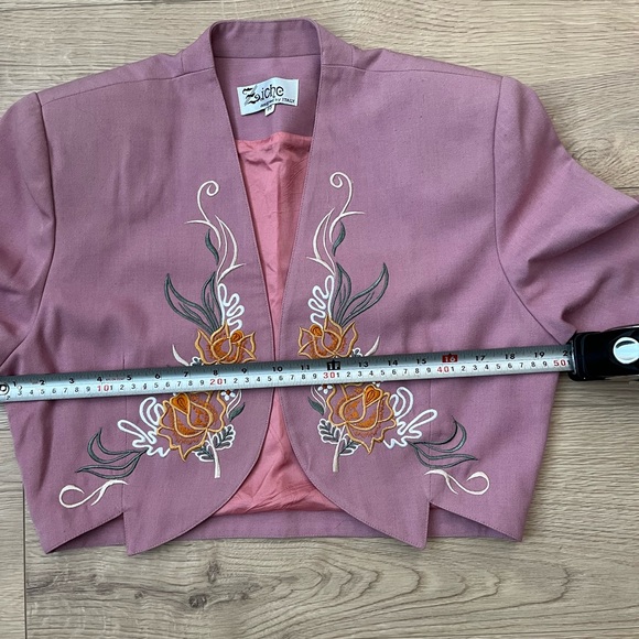 Bolero Embroidered Pink Jacket - Picture 5 of 6